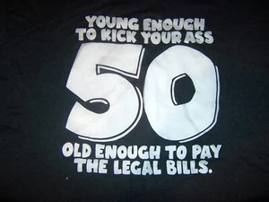 Camiseta JT-SWING Negra "50" SUFICIENTEMENTE JOVEN PARA PATEAR TU A44 NUEVA SIN ETIQUETAS - TALLA XL - Imagen 1 de 2