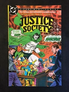 DC Comics America Vs The Justice League #2 - Picture 1 of 2