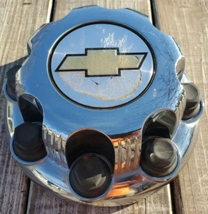 Chevrolet Silverado Suburban 2500 3500 99-10 Center Cap Part # 15052379 15052380 - Picture 1 of 5