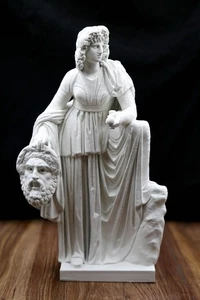 Muse der Tragödie Melpomene Göttin | Symbol für Drama & künstlerische Inspiration - Bild 1 von 13