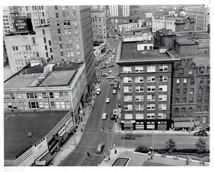 Foto de colección 1952 coches de paisaje urbano aéreo conducir Peachtree Street Atlanta Georgia - Imagen 1 de 2