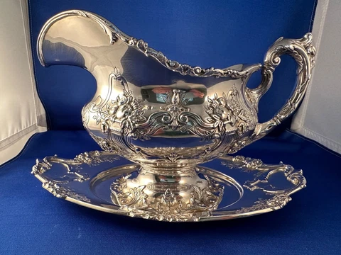 Francis I sterling silver Reed & Barton Gravy Boat w/tray, mint, original owner Cover