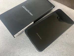 LG V60 Dual Screen Case With Original Package and usb c adapter, perfectly clean - Photo 1 sur 2