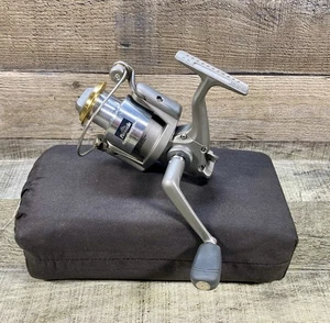 Carrete giratorio de pesca Pinnacle Super Long Stroke PKF30 limpieza profesional/aceite - Imagen 1 de 9