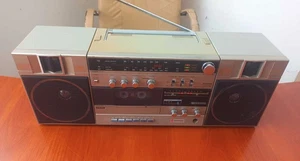SAMSUNG P-72S Boombox Vintage Stereo System Radio FM Cassette Player Vintage - Picture 1 of 9