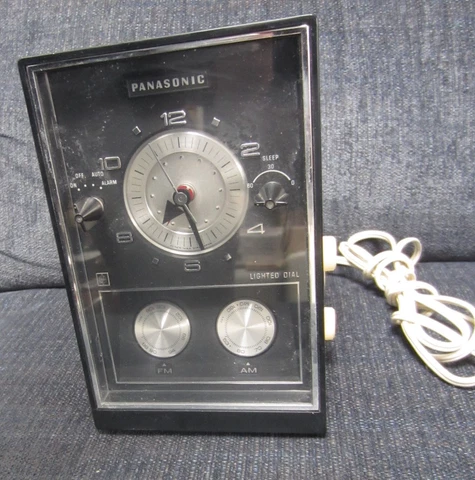 Panasonic Alarm Vintage Clock Radio RC-6330 Works Great !!!! Cover
