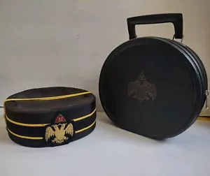 Cappello Massonico 32° Grado Rito Scozzese con Disegno Doppia Aquila - Custodia Inclusa - Foto 1 di 10