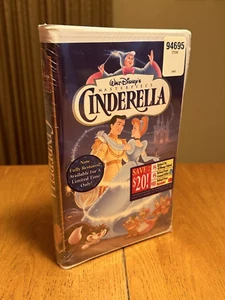 RARE Walt Disney VHS Home Classics CINDERELLA 1662 Black Diamond Edition SEALED - Imagen 1 de 9