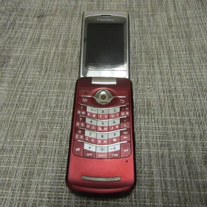 BLACKBERRY PEARL FLIP 8220 (T-MOBILE) CLEAN ESN, UNTESTED, PLEASE READ!! 60953 - Picture 1 of 3