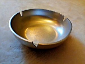 VINTAGE SILVER METAL ALUMINUM ASHTRAY 5" MANCAVE MCM HOLLYWOOD REGENCY - Picture 1 of 12