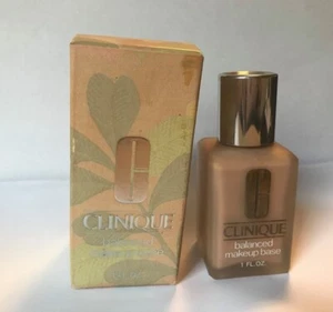 CLINIQUE Balanced Makeup Base Liquid Foundation 02 Porcelain Beige~1 oz~NEW RARE - Picture 1 of 5