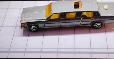 Винтажный лимузин стрейч Majorette Cadillac 1990-е сделано во Франции - Изображение 1 из 4