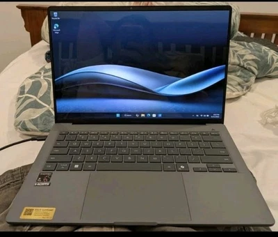 Asus Zenbook A14 Qualcomm Snapdragon X Plus 16gb/512gb - image 1 of 4