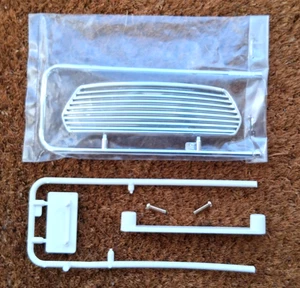 Tamiya 58149 M-01 Rover Mini Cooper Racing Grille & Mounting Bracket - New - Picture 1 of 3