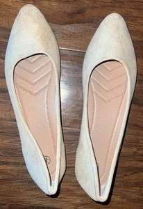 Damenschuhe Wildleder-Flats US 8 Slipper Freizeitschuhe - Bild 1 von 5