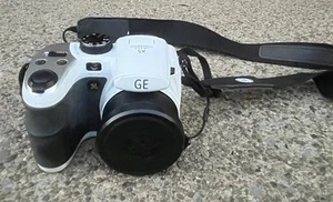 General Electric GE X500 16 Megapixel Digital Camera 15x Optical Zoom - PARTS - Picture 1 of 9
