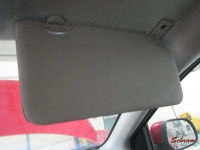 Солнцезащитный козырек для правостороннего пассажира 964003WC0A подходит для Versa 13-15 1878295 - Изображение 1 из 4