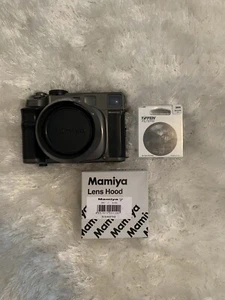 Mamiya 7 w/ 80mm f/4 + hood and 1/4 pro-mist - Picture 1 of 4