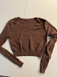 Brandy Melville John Galt V Neck Long Sleeve Cropped Sweater Brown One Size - Picture 1 of 4