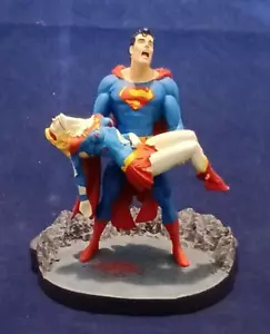 DC Direct Crisi sulla Terra Infinita Superman Supergirl personaggio da collezione fumetti - Foto 1 di 9