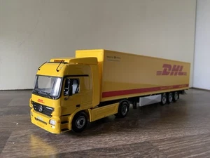 Seltener MINICHAMPS 1:43 Mercedes Benz Actros DHL Sattelzug OVP - Bild 1 von 19
