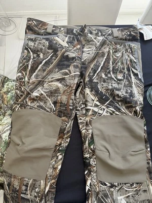 Cabelas waterfowl pants 2XL - Image 1 of 4
