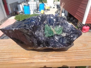 Scorie di vetro piuttosto chiare viola/verde 16,14 libbre ZZ37 rocce paesaggio acquario - Foto 1 di 2