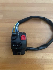 accessorio moto comandi luci frecce 9 fili NUOVO - Foto 1 di 3