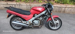 Honda NTV 600 1989 revere in red - Picture 1 of 12