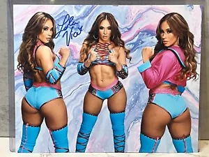 Lola Vice Triple Shot Pose Edit Booty Signed Autograph 8x10 WWE TNA AEW NWA ROH - Picture 1 of 1