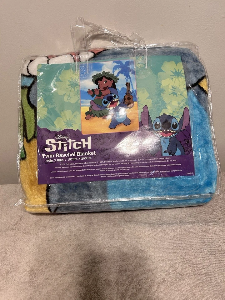 DISNEY STITCH TWIN RASCHEL BLANKET LILO STAR STICHT 60IN X 80IN  100% POLYESTER - Image 1 of 4