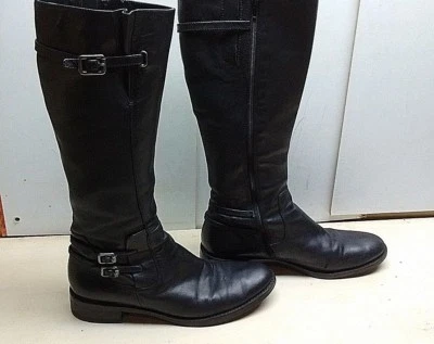 Zapatos informales para mujer ECCO de cuero negro con cremallera hasta las rodillas 11M 42  Foto 1 de 4