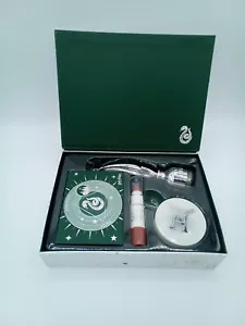NEU Auslauf Harry Potter X Ulta Slytherin Beauty Vault Set Make-up lesen - Bild 1 von 5