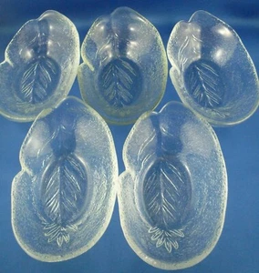 KOSTA BODA Sweden (5 Pc) EDEN Leaf Art Glass SWEETS AVOCADO DISHES by Ann Warff  - Picture 1 of 8