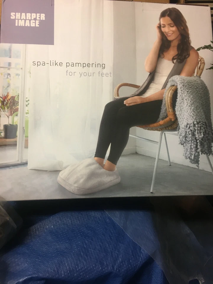 Sharper Image Heated Foot Pillow with Vibration  - New in Package -NO RESERVE - Image 1 of 1