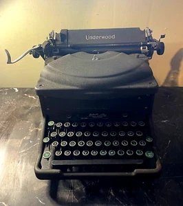 RARE UNDERWOOD Noiseless American Made Mechanical Typewriter - Picture 1 of 8