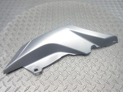 Cubierta de carenado del panel trasero derecho Triumph Trophy 1215 2014 13-16 OEM Foto 1 de 4