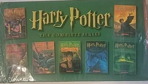Harry Potter The Complete Series J.K. Rowling Books Box Set 1-7 W/Case Paperback - Bild 1 von 4