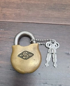 Vintage Messing Slaymaker Schloss mit 2 Schlüsseln funktioniert  - Bild 1 von 8