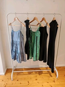 5 Sommerkleider S/M 36 Bershka, Zara, Pimki (2x), Divided H&M - Bild 1 von 10