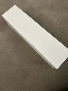 Apple Watch Sport boîte et boîtier série 7000 or rose - Photo 1 sur 9