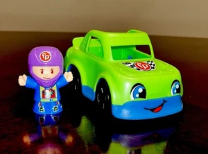 Fisher-Price Little People Toy Green Race Car With Race Car Driver - Picture 1 of 8