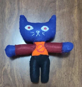 Peluche para videojuegos personalizado hecho a mano Mae Borowski (Night in the Woods) - Imagen 1 de 1