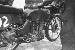 Benelli 250 GP racer of Ambrosini 1951 Isle of Man TT motorcycle racing photo - Picture 1 of 1