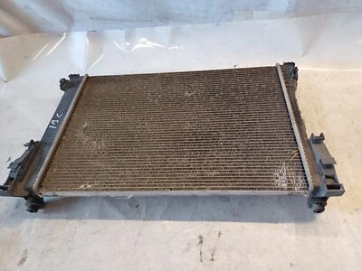 19C* Mercedes-Benz W204 C-Class Radiatore Acqua A2045000303 2045000303 - Immagine 1 di 4