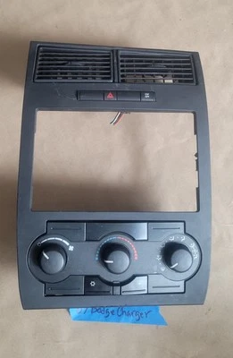 2006-2007 Dodge Charger St8 OEM AC Heater Climate Control Radio Vent Bessel Trim Foto 1 de 2