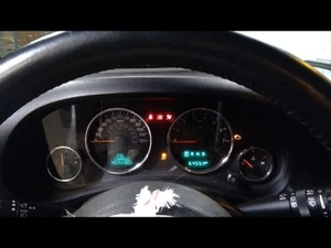 Speedometer Cluster 200 KPH ID 56054394 Fits 14-17 WRANGLER 2689180 - Picture 1 of 12