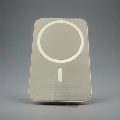 Apple MagSafe Batteria per iPhone dal 12 ai modelli successivi - Bianco - Imagen 1 de 2