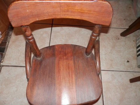 VINTAGE CHILD'S SMALL OAK WOODEN CHAIR, Measures 22 in. High, Estate Sale Find Cover