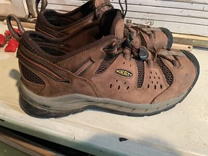 Zapatos de senderismo utilitarios de cuero ventilados Keen para hombre talla 9 D - Imagen 1 de 9